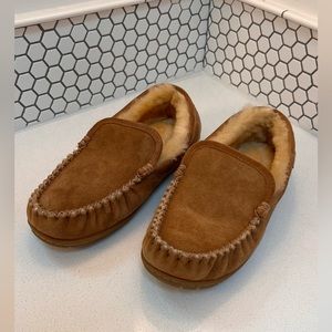 EUC MENS LLBEAN SHEARLING MOCCASINS